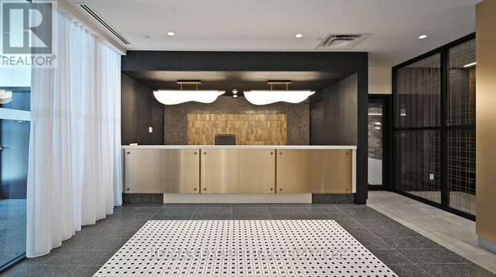 Property Photo:  5 Lakeview Avenue 416  ON M6J 0H3 