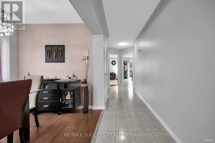 Property Photo:  228 Flagstone Way  ON L3X 2Y2 