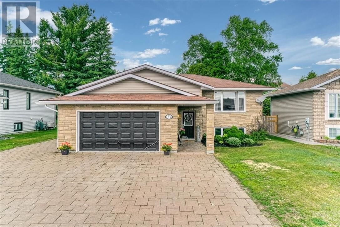 Property Photo:  33 Oak  ON P0M 1H0 