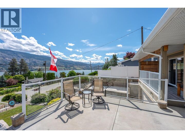 Property Photo: 465 Pineview Drive BC V0H 1K0