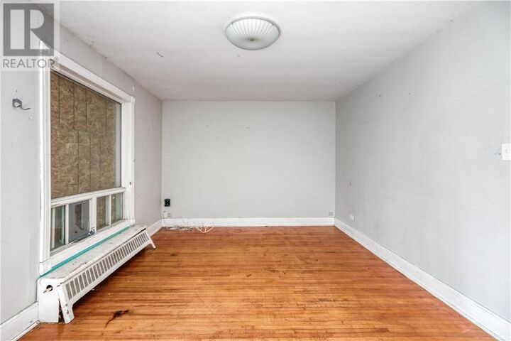 Property Photo:  6 Bloor Street  ON P3C 2K2 