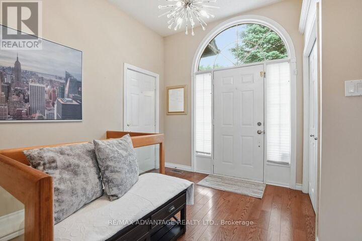 Property Photo:  535 Thornwood Drive  ON N6H 5S4 