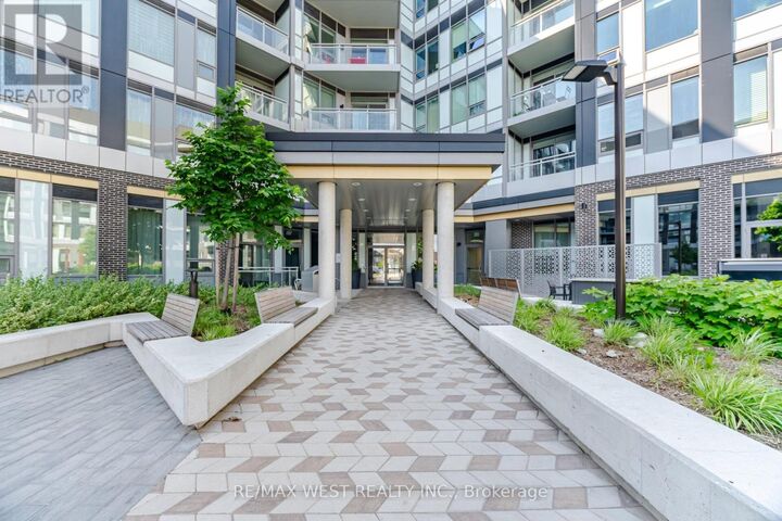 Property Photo: 2501 Saw Whet Boulevard 522 ON L6M 5N2
