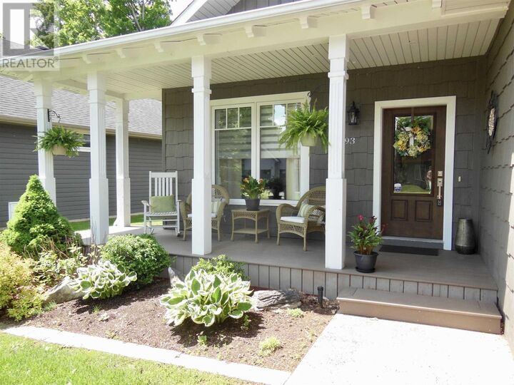 Property Photo: 93 Crimson Ridge Dr ON P6A 0B5
