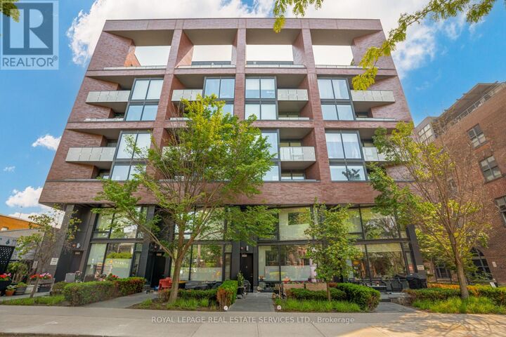 Property Photo: 383 Sorauren Avenue Ph # 09 ON M6R 1W5