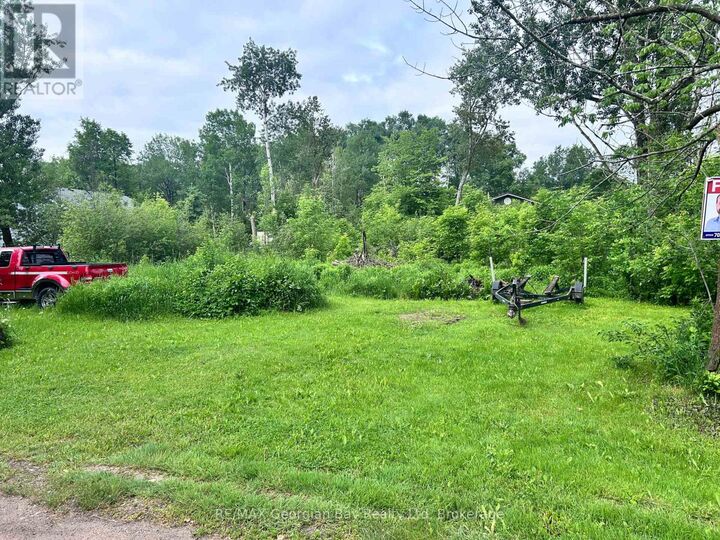 Property Photo:  564 Keewatin Avenue  ON L0K 1R0 