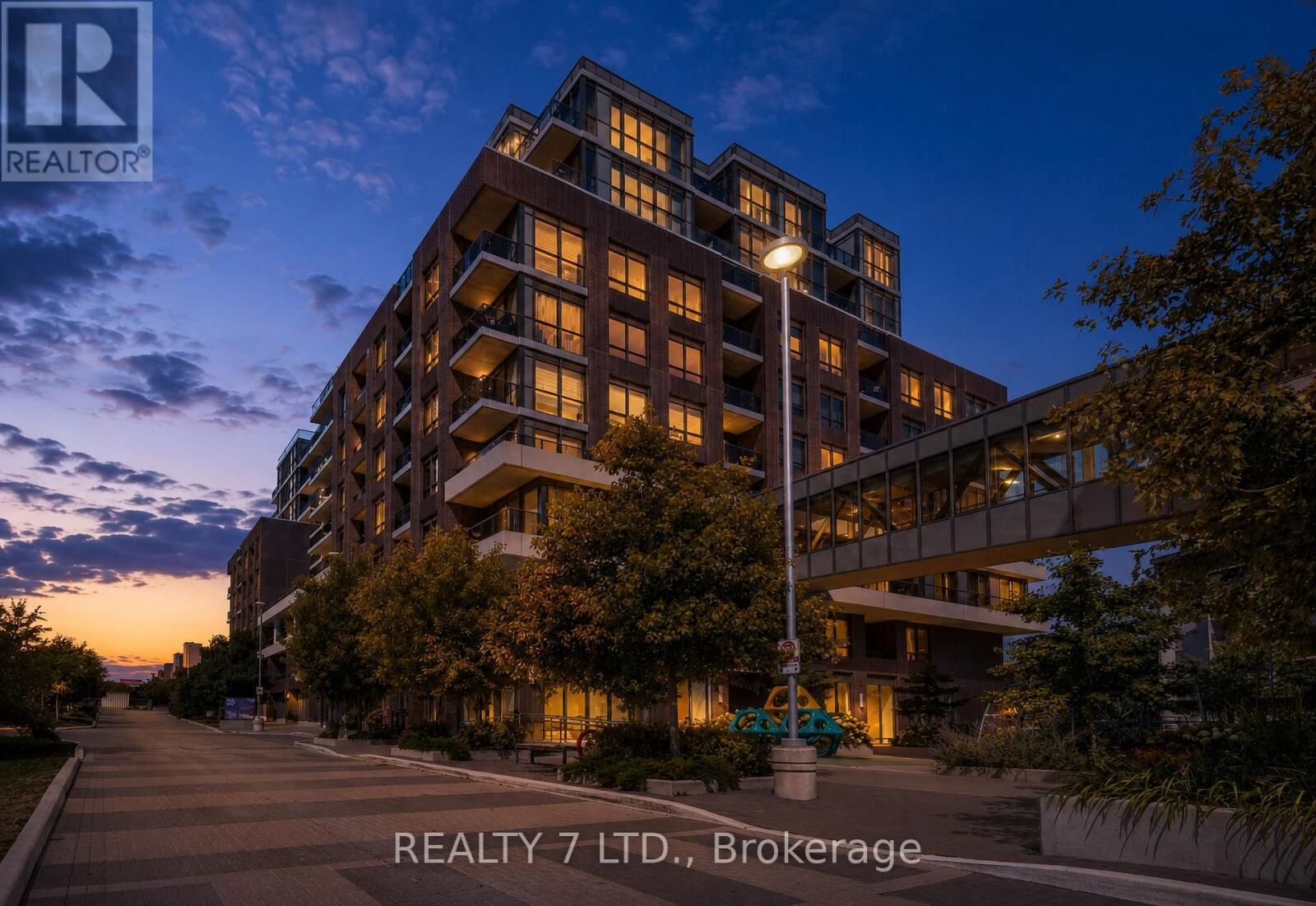 Property Photo: 26 Gibbs Road 1033 ON M9B 0E3