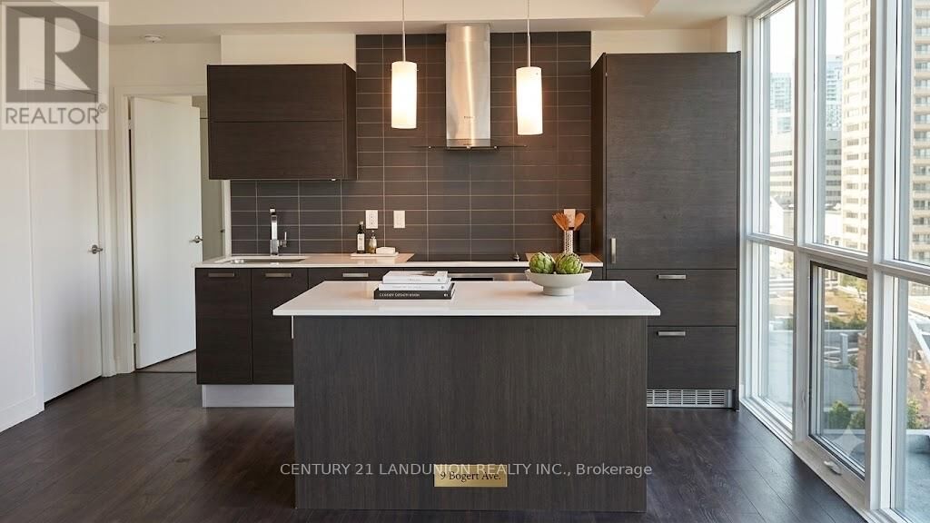 Property Photo:  9 Bogert Avenue 602  ON M2N 0H3 