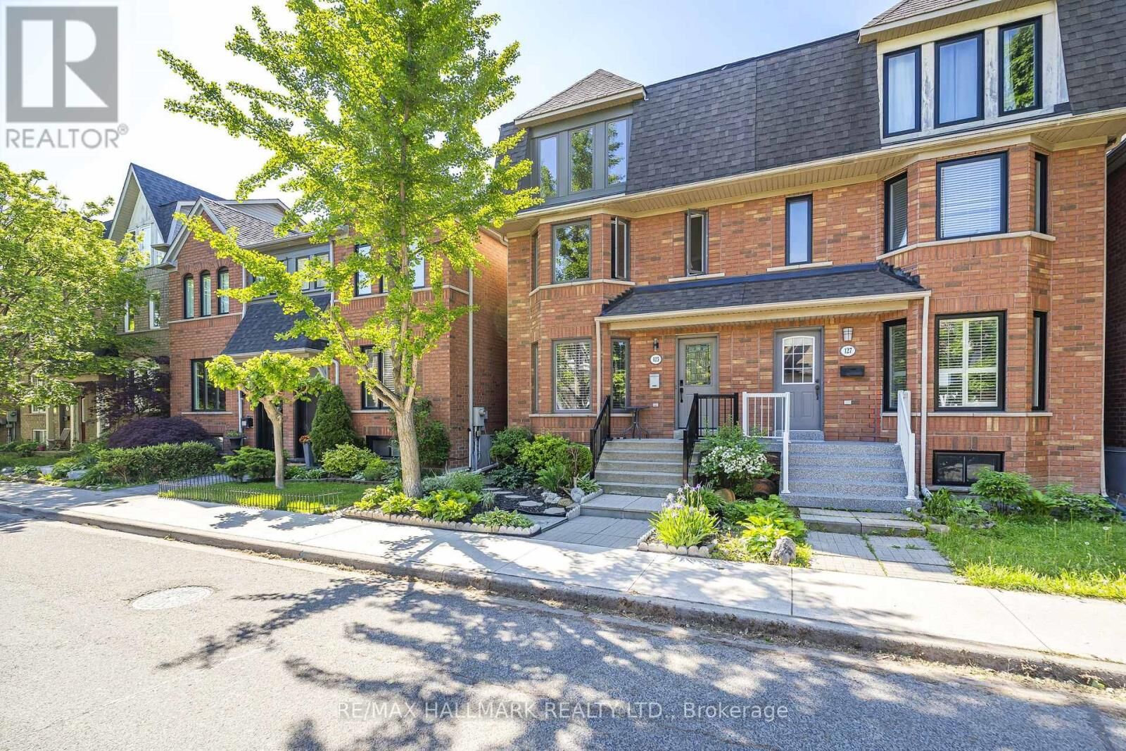 Property Photo:  125 Viella Street Main/Base  ON M6N 5C7 