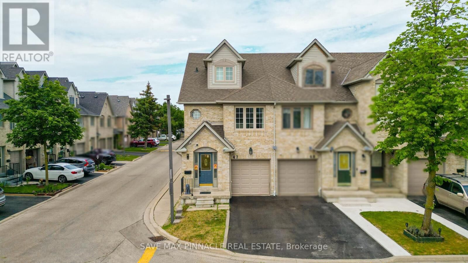 Property Photo:  1292 Sherwood Mills Boulevard 47  ON L5V 2G8 