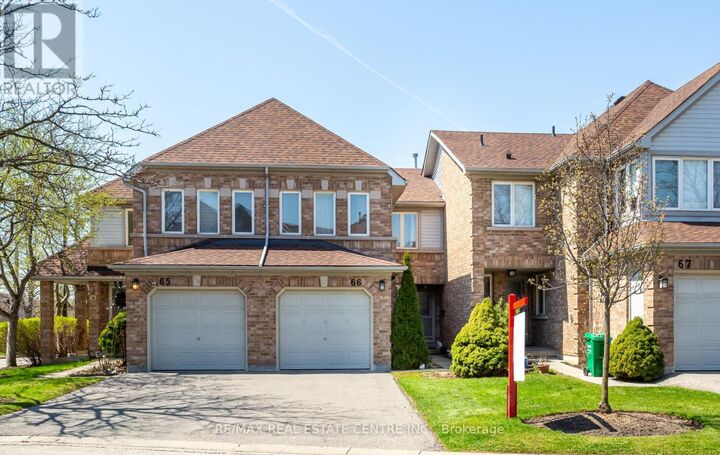 Property Photo:  2555 Thomas Street 66  ON L5M 5P6 