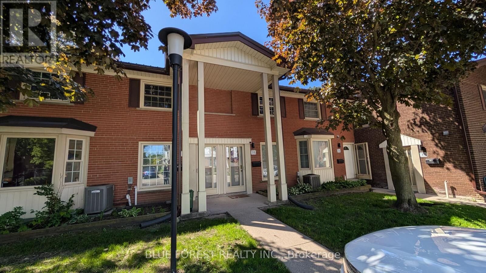 Property Photo:  36 Arbour Glen Crescent  ON N5Y 1Z9 