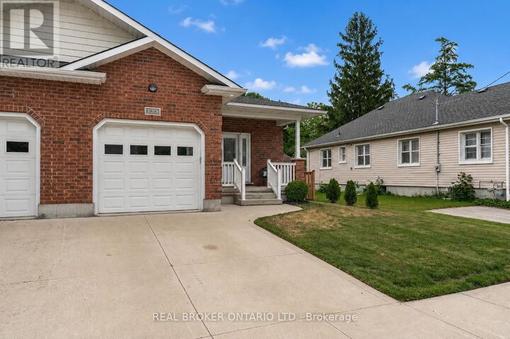 Property Photo:  155 South Street  ON N7A 3L9 