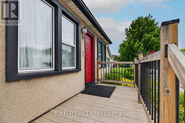 Property Photo:  5 Elberta Street  ON L2M 5M4 