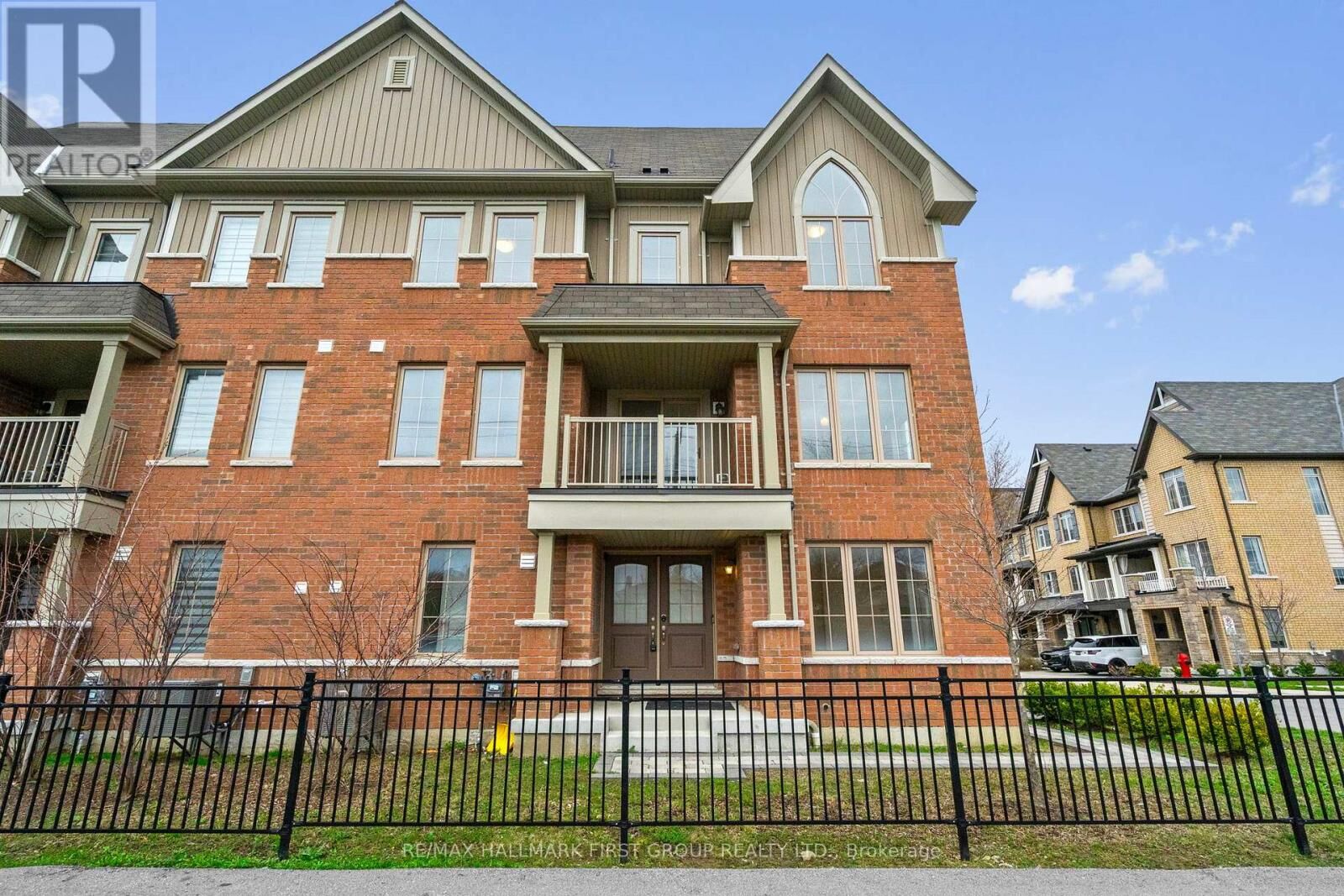 Property Photo: 24 Amulet Way ON L1R 0R5
