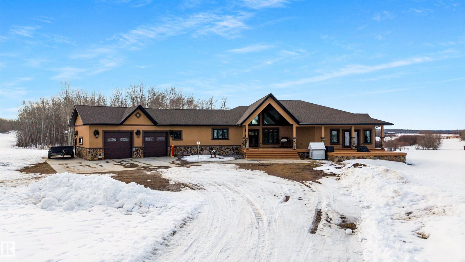 Property Photo: 14170 Township Road 672A AB T0A 2C0