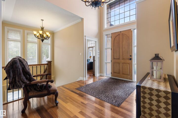 Property Photo:  7 Kelso Crest  AB T8N 6W5 