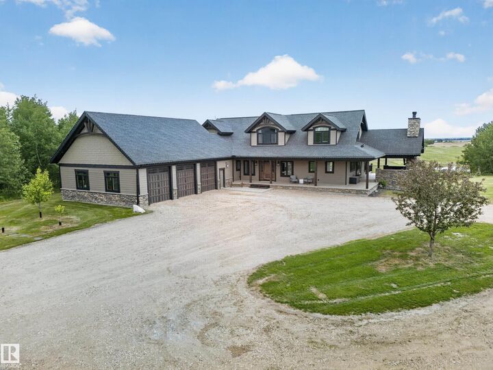 Property Photo: 51305 Range Road 192 AB T4J 4J5
