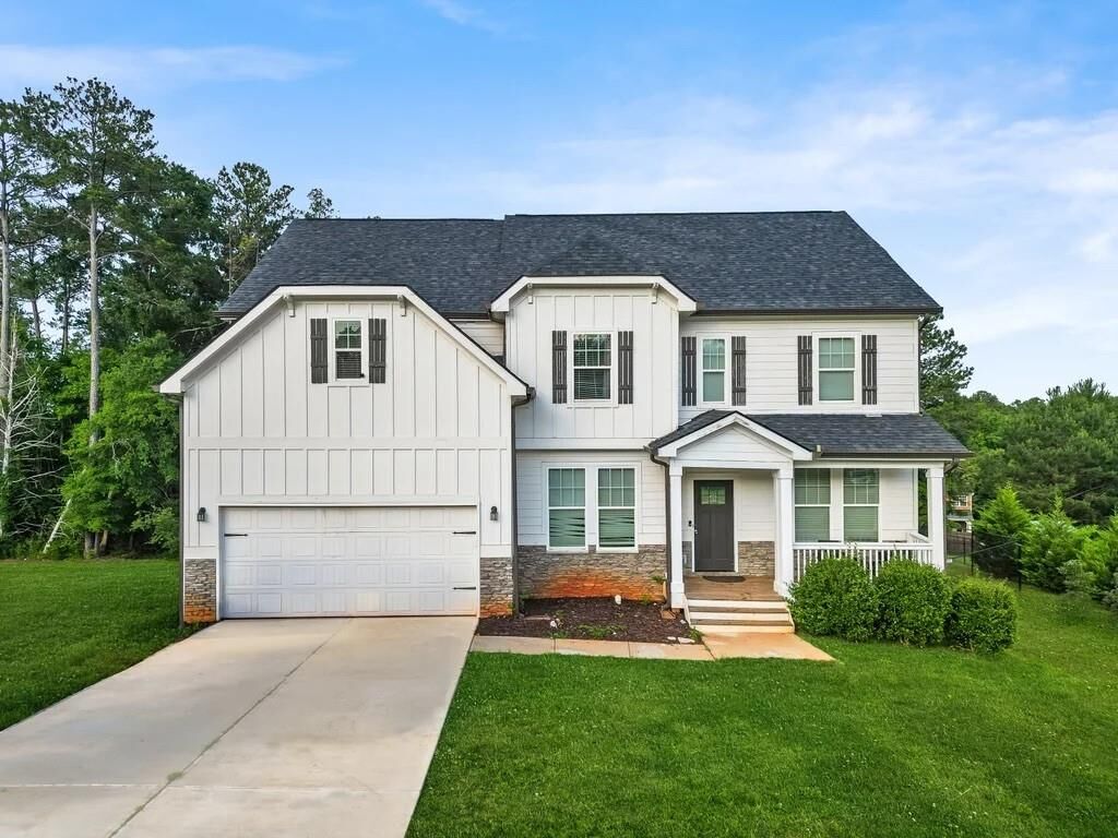 Property Photo: 240 Alcovy Reserve Way GA 30014