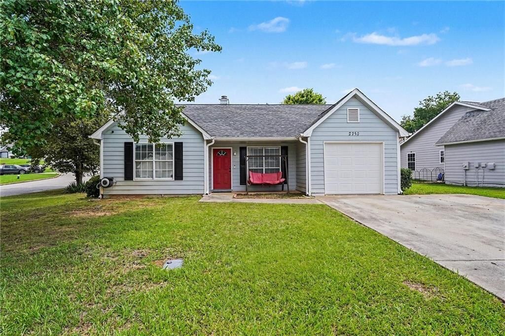 Property Photo: 2750 Mill Lake Way GA 30260