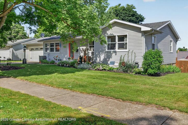 Property Photo: 128 Caroline Street MI 48875