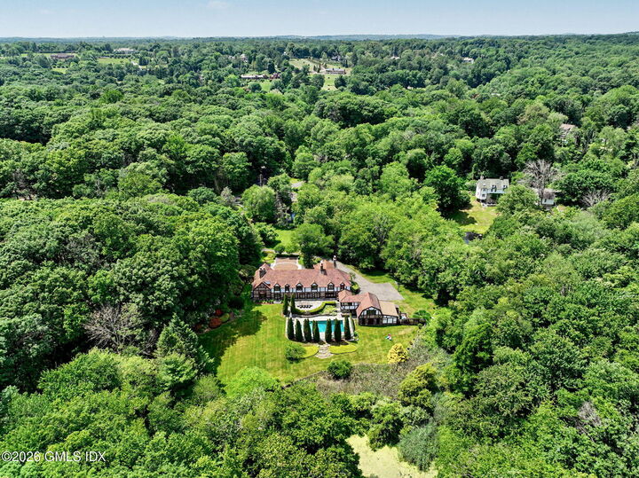 Property Photo: 991 Lake Avenue CT 06831
