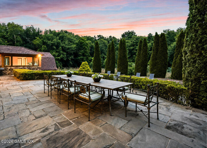 Property Photo: 991 Lake Avenue CT 06831