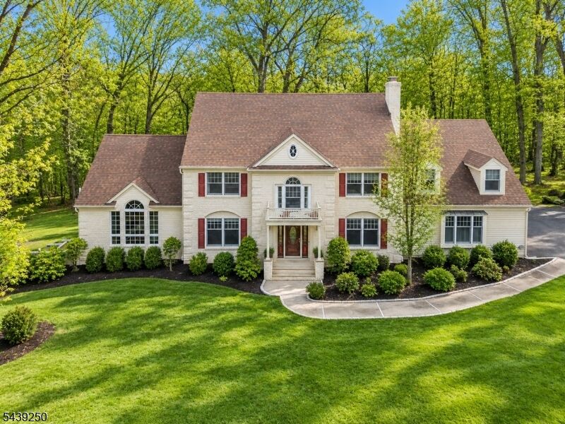 Property Photo: 6 Bluebird Ct NJ 08822