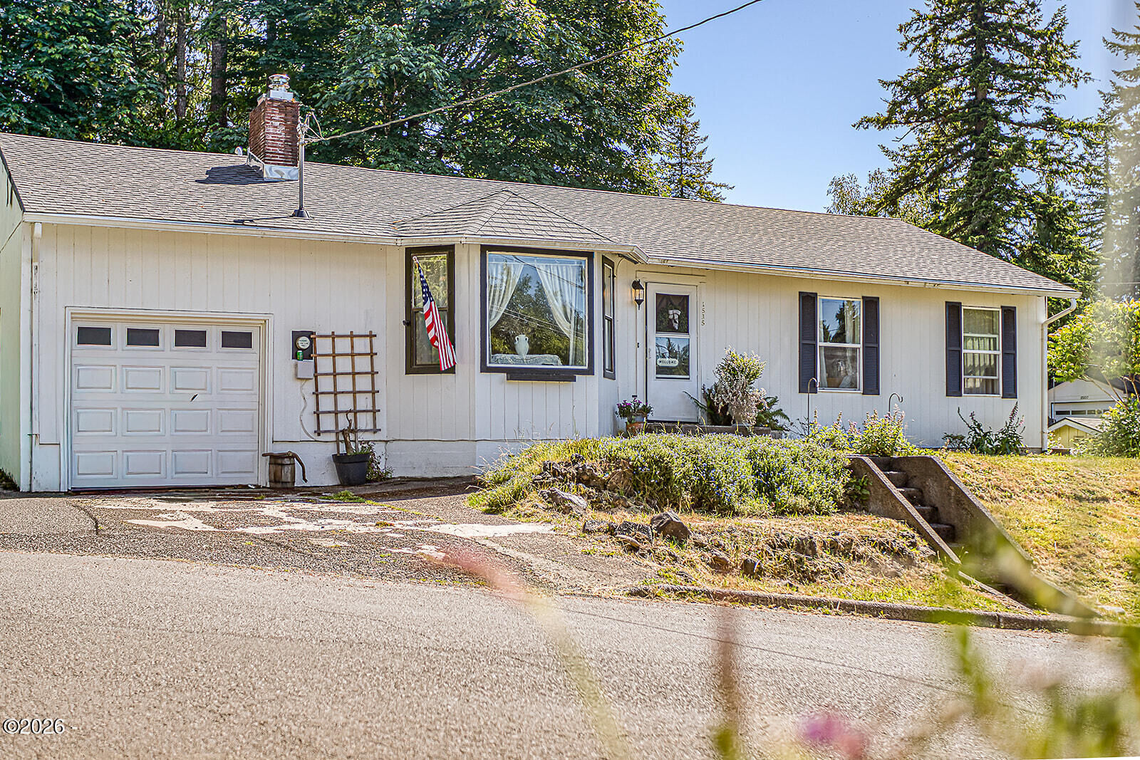Property Photo: 1535 SE Alder Lane Drive OR 97391