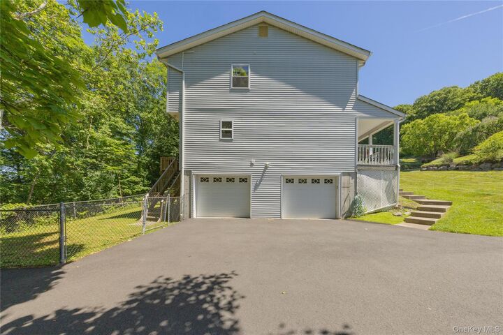 Property Photo:  11 Rakentine Lane  NY 10923 