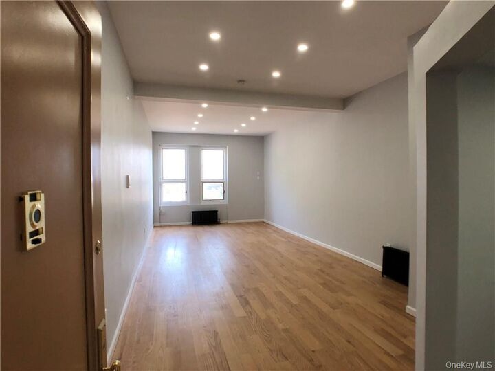 Property Photo:  168-170 Myrtle Boulevard B  NY 10538 
