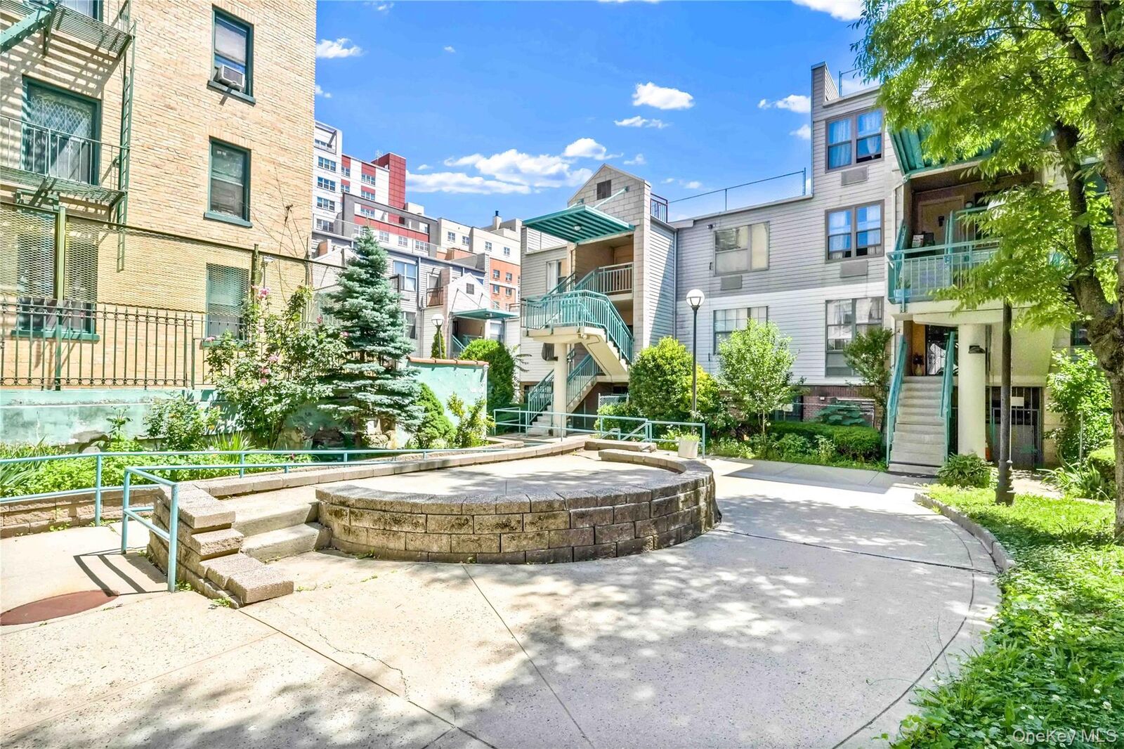 Property Photo: 524 E 159th Street 2C NY 10451