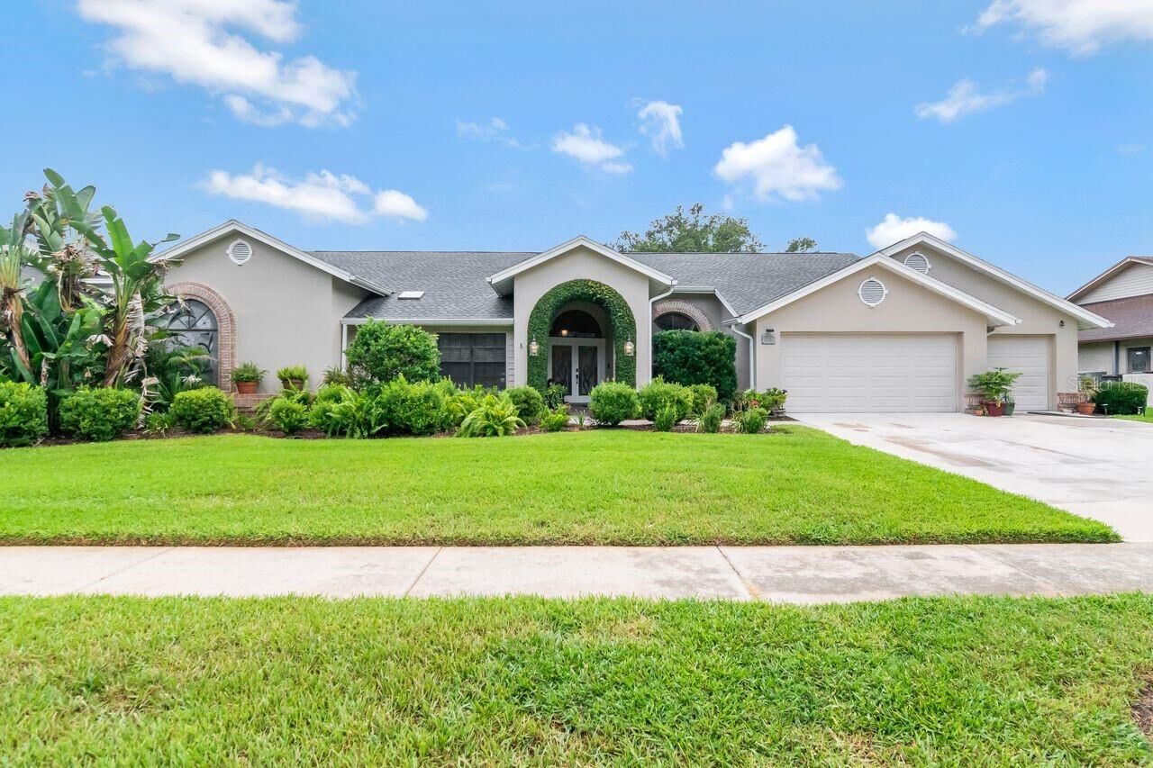 Property Photo:  3306 Westmoreland Drive  FL 33618 