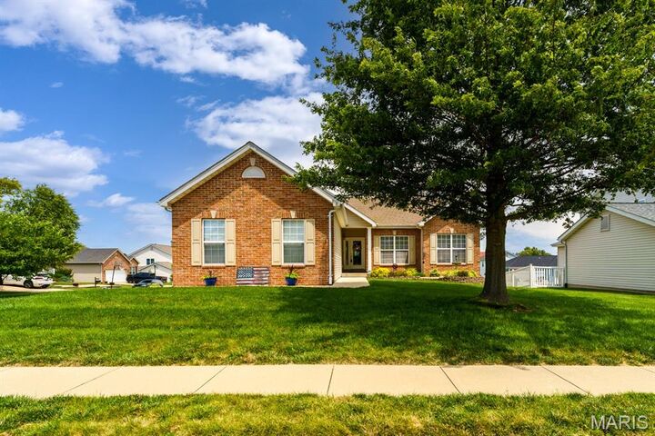 Property Photo:  808 Blazing Star Drive  IL 62298 