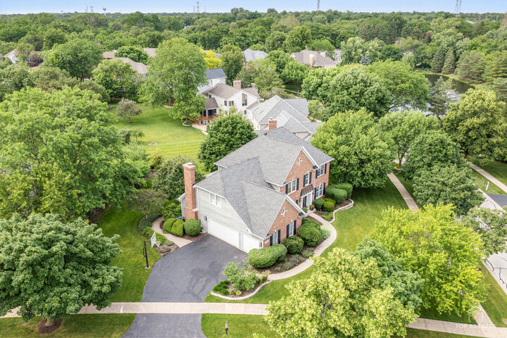 Property Photo: 158 Derby Glen Drive IL 60137