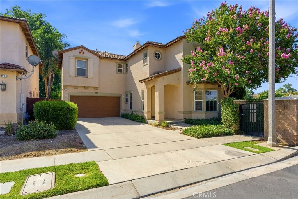 Property Photo:  1686 Gilliam Court  CA 92501 