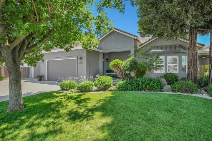 Property Photo: 3403 Freitas Court CA 95382