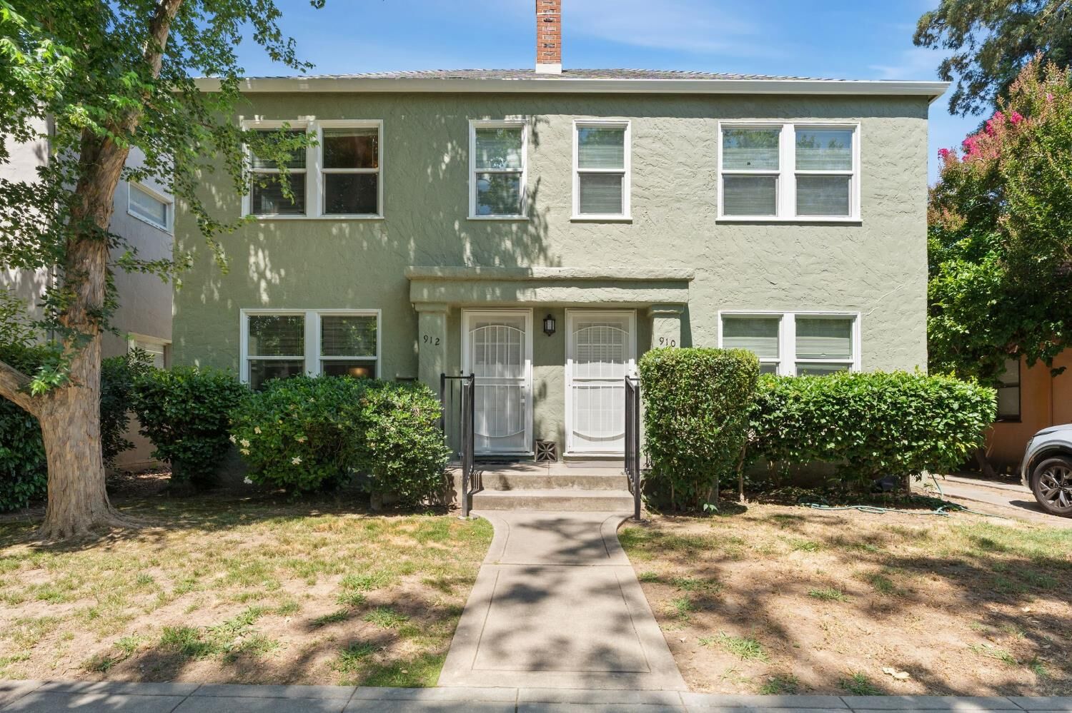 Property Photo: 910 35th Street CA 95816