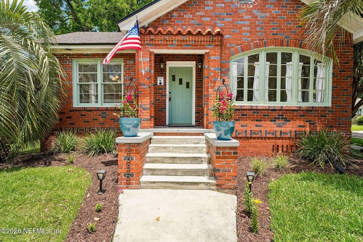 Property Photo: 2685 Dellwood Avenue FL 32204