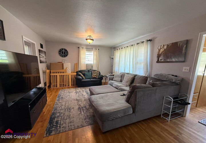 Property Photo: 600 Richards Ave - WY 82716