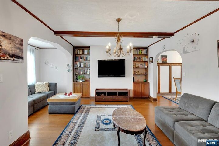 Property Photo:  541 Page Avenue  NJ 07071 