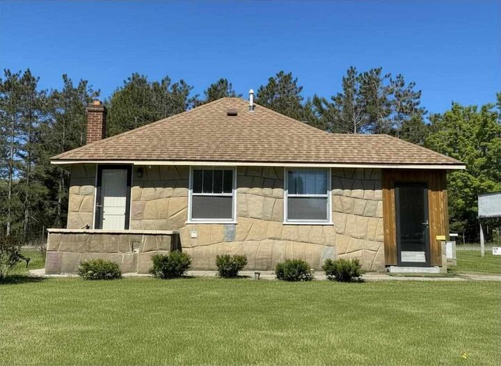 Property Photo:  6325 Paradise  MI 49718 