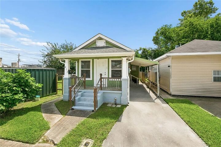 Property Photo:  413 3rd Avenue  LA 70058 