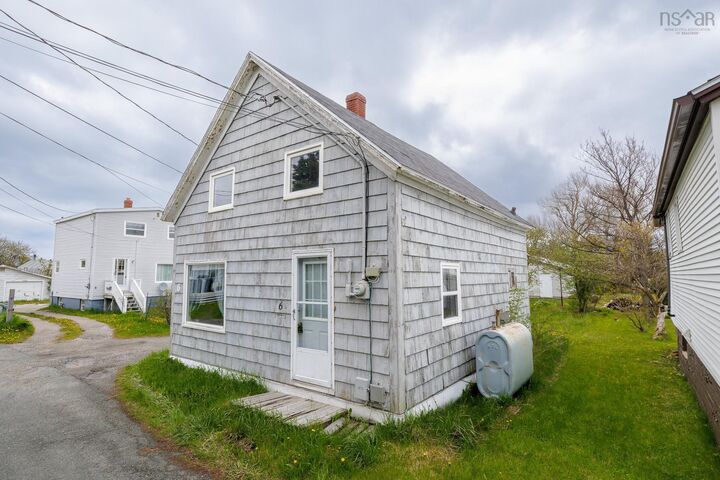 Property Photo:  6 Miles Lane  NS B1A 1M9 