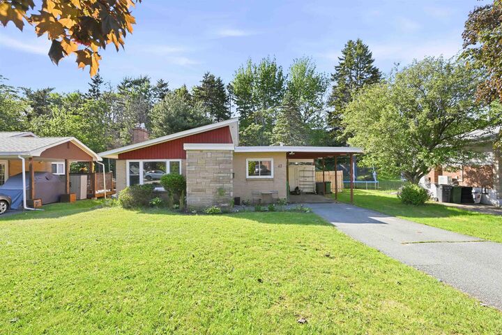 Property Photo: 47 Gateway Road NS B3M 1N1