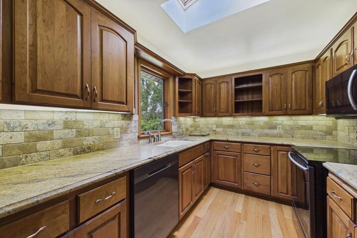 Property Photo:  2918 Oakland Road  MN 55305 