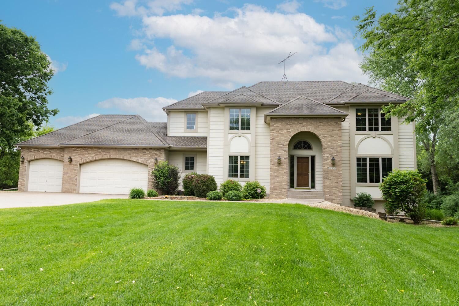 Property Photo:  12380 Ravine Circle N  MN 55082 