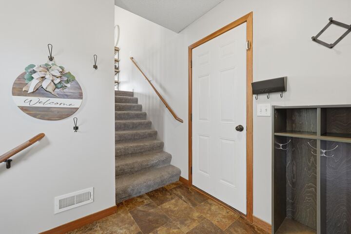 Property Photo:  4399 87th Street NE  MN 55362 