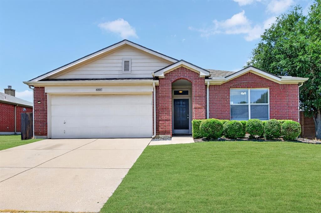 Property Photo:  4008 Vinyard Way  TX 76226 