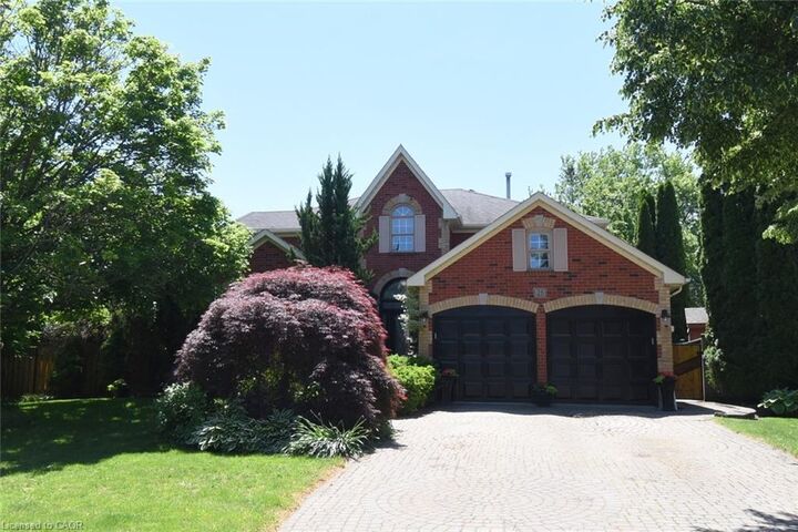 Property Photo: 26 Banbury Drive ON L9K 1H8